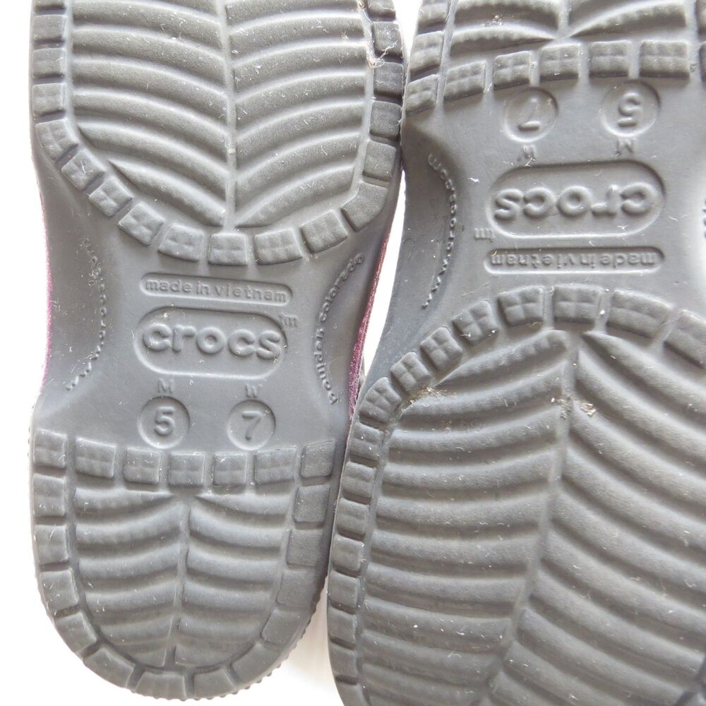 Crocs Disney Hocus Pocus Ltd Ed. Classic Clogs  Men 5 Women 7 GUC - Picture 11 of 11